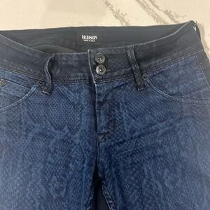 Hudson Skinny snake front stretchy skinny jeans size 25”